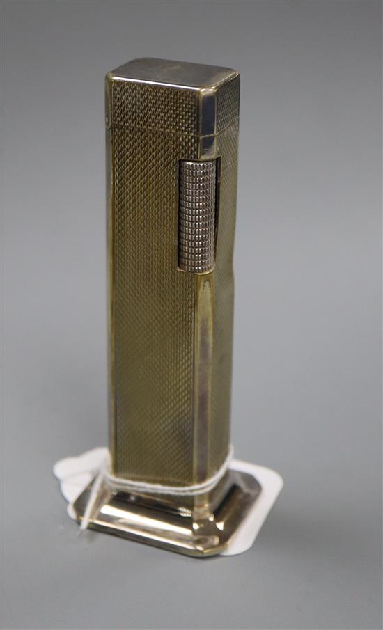 A Dunhill tallboy table lighter